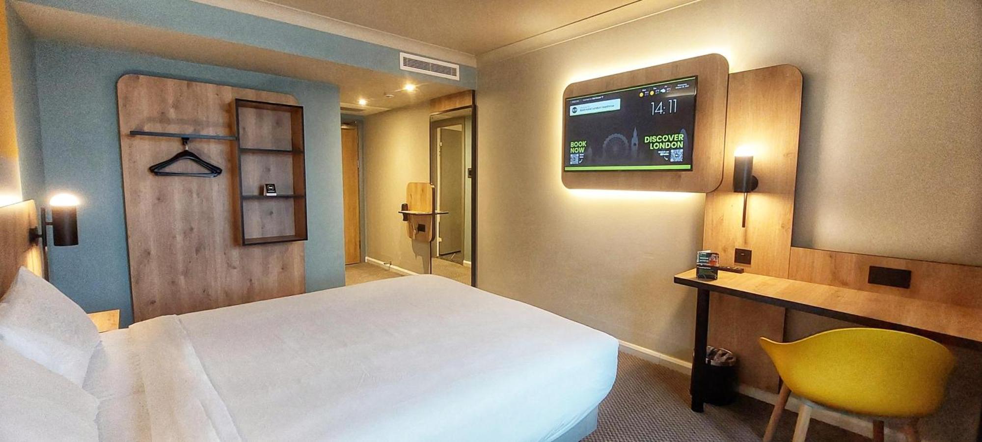 B&B Hotel London Heathrow Slough Extérieur photo