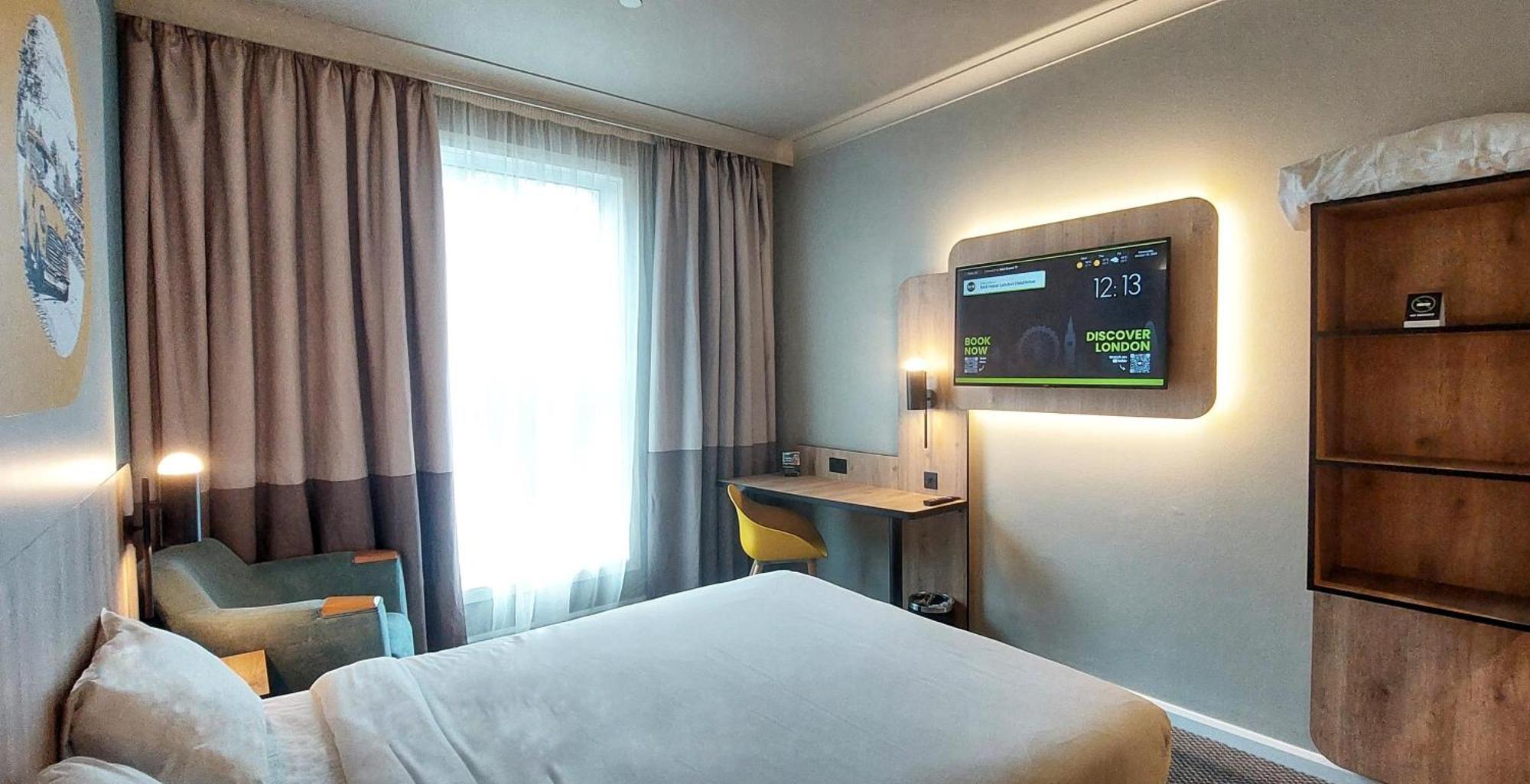B&B Hotel London Heathrow Slough Extérieur photo
