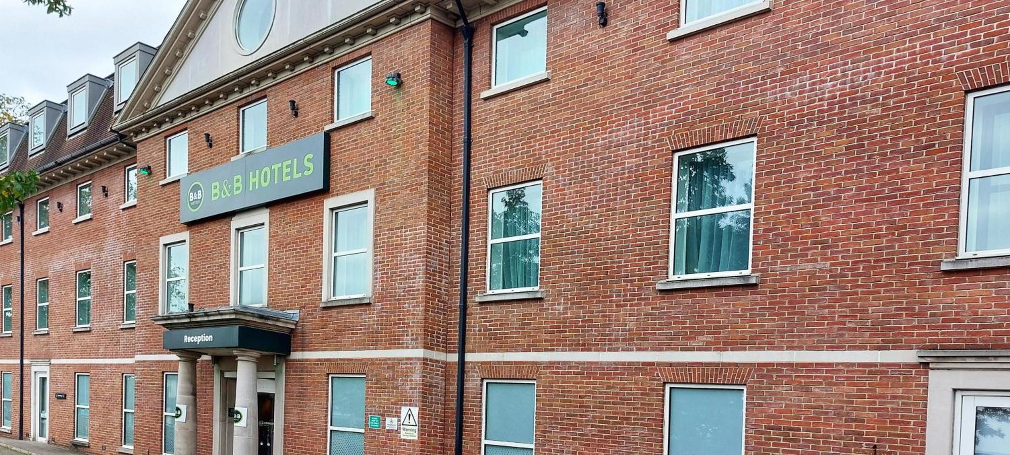 B&B Hotel London Heathrow Slough Extérieur photo