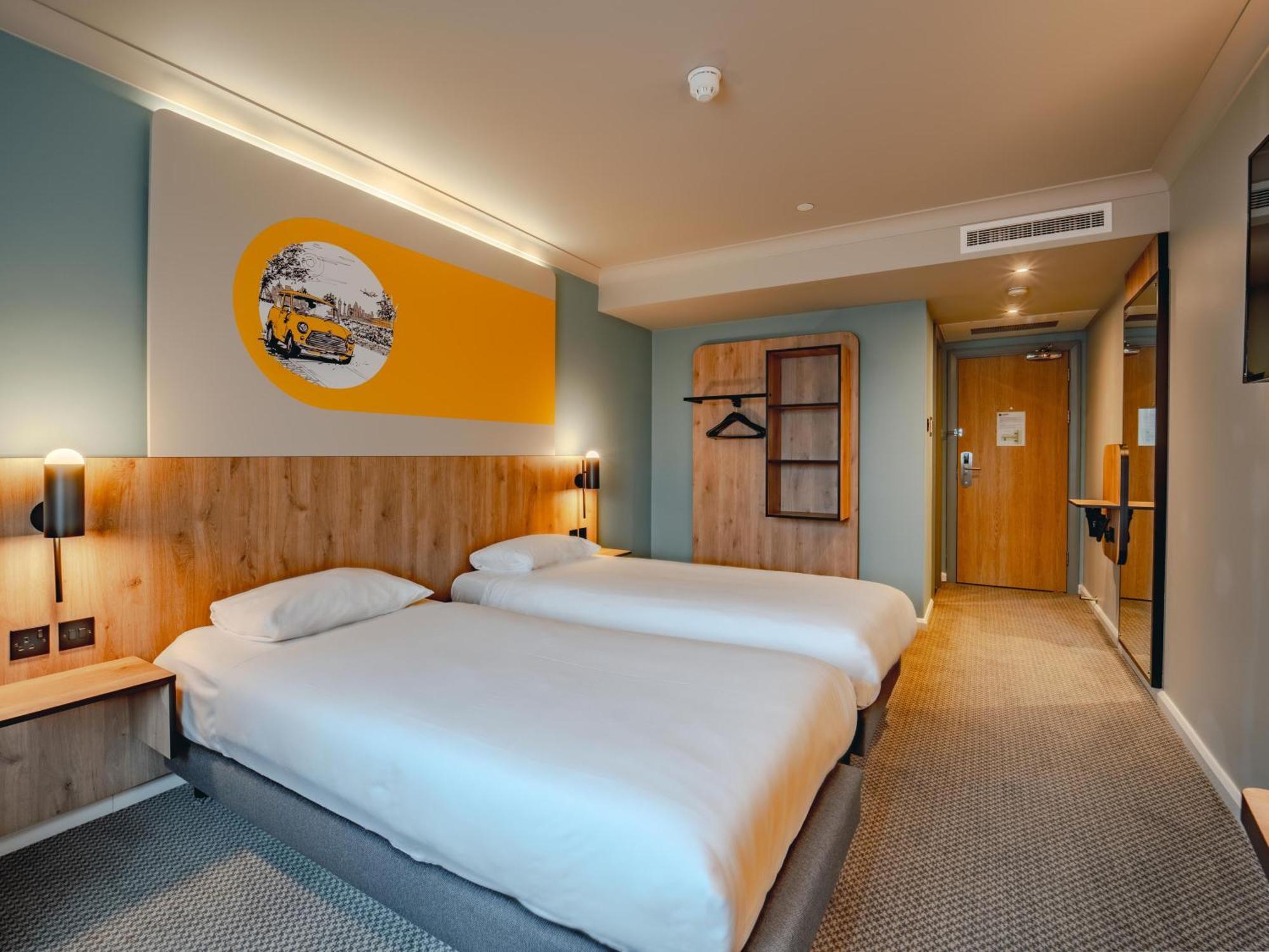 B&B Hotel London Heathrow Slough Extérieur photo