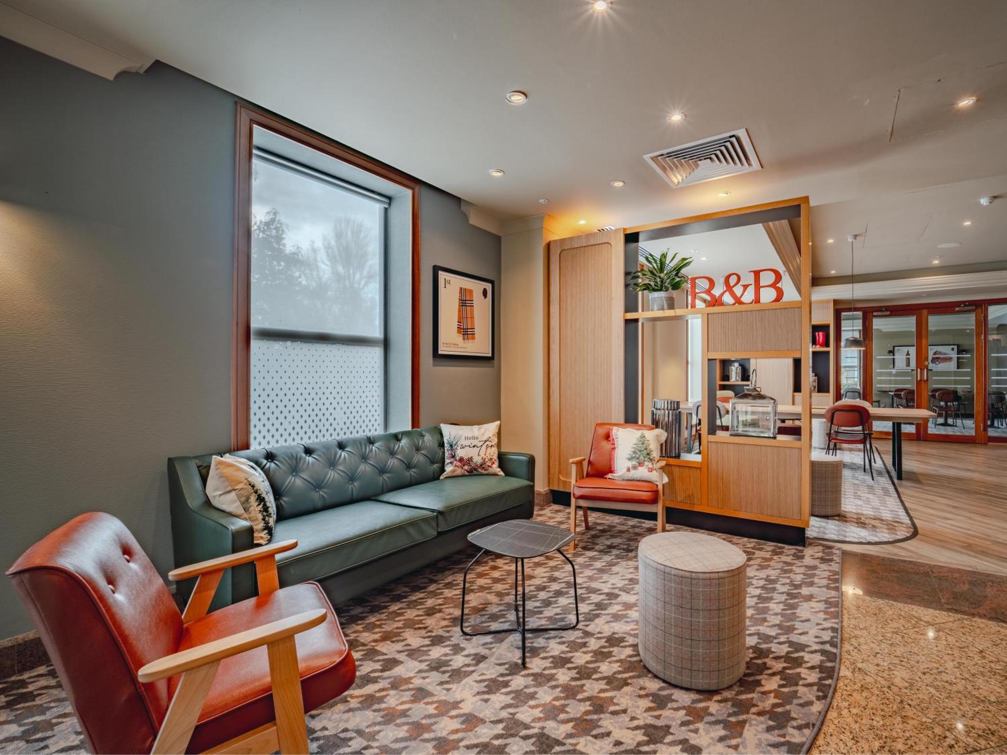 B&B Hotel London Heathrow Slough Extérieur photo