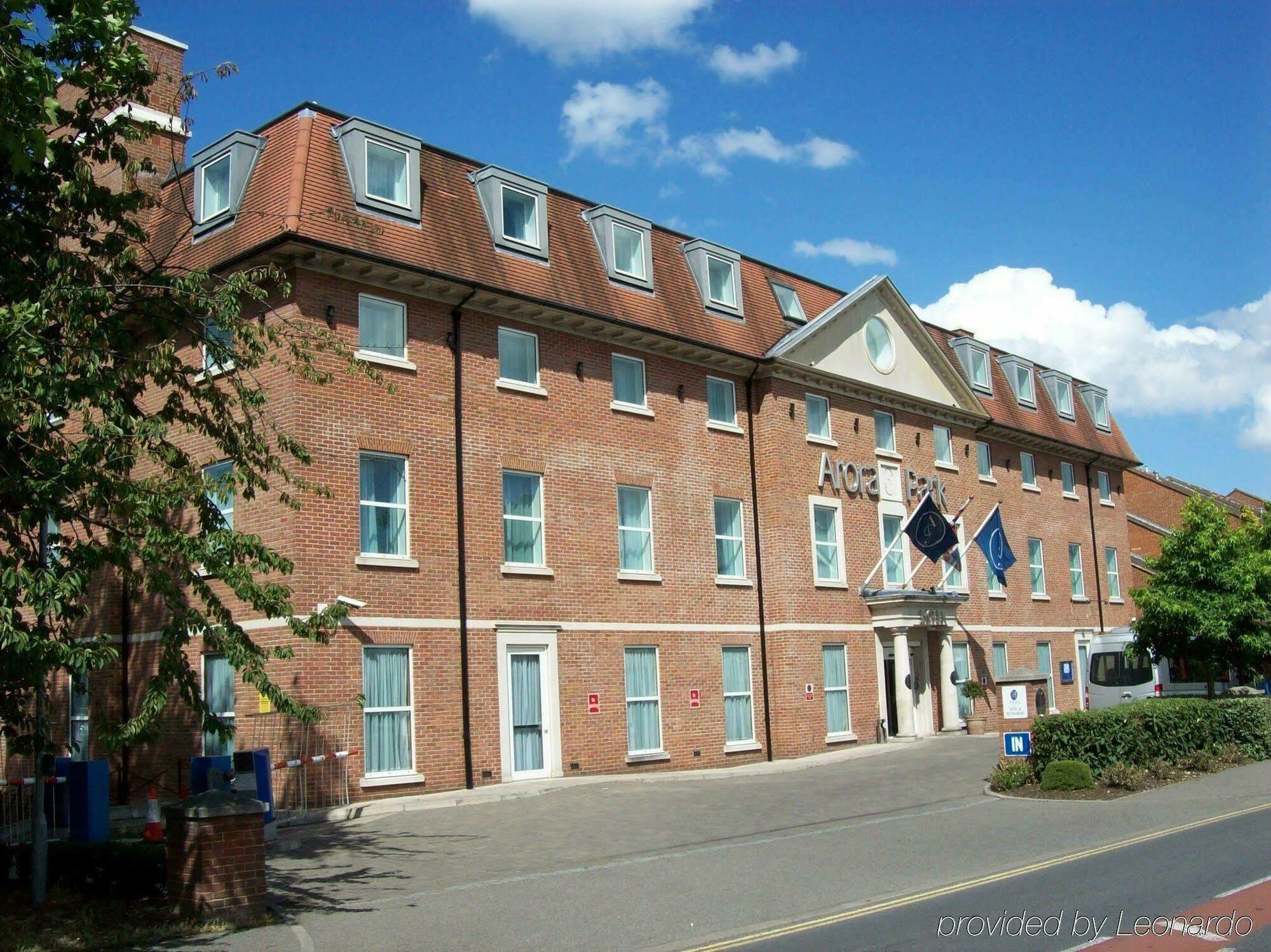 B&B Hotel London Heathrow Slough Extérieur photo