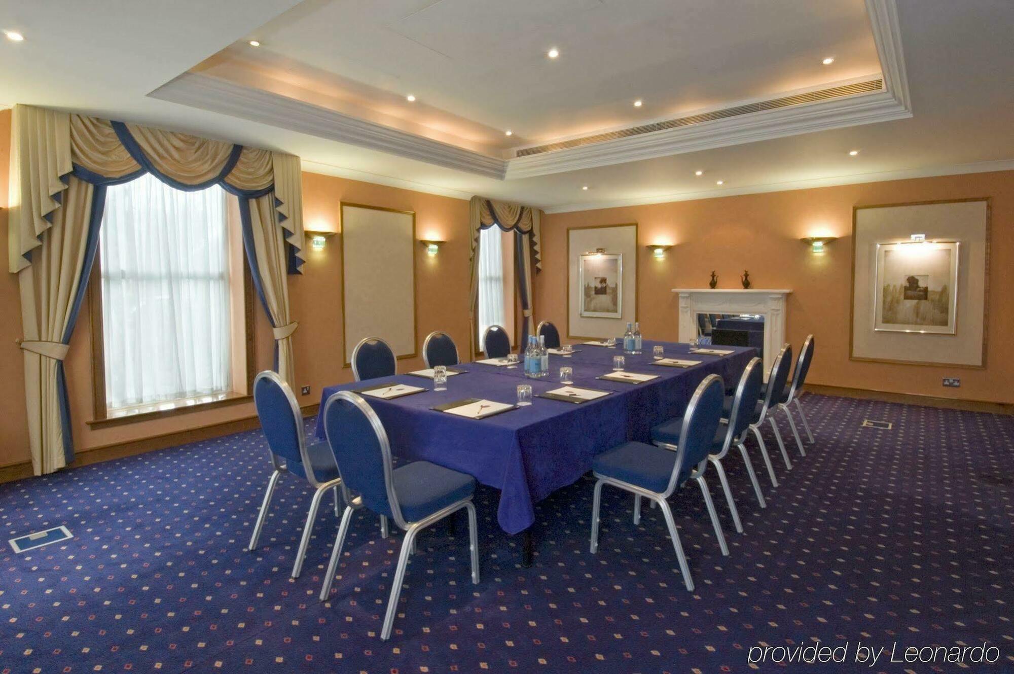 B&B Hotel London Heathrow Slough Extérieur photo