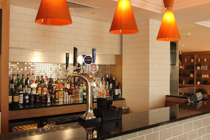 B&B Hotel London Heathrow Slough Extérieur photo